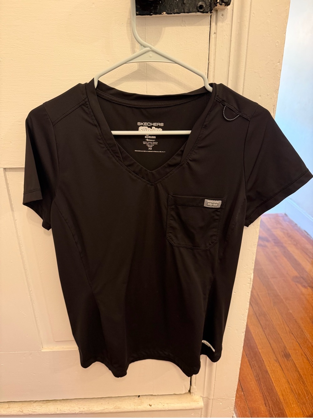 Skechers Black Short-Sleeve V-Neck Pocket Tee